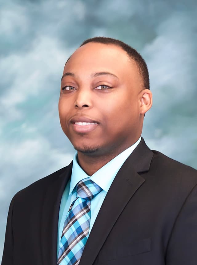 Russell Crooms, Founder of Savvy Dev Hub
